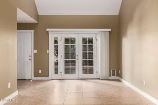 Photo #4: 6614744 Listing