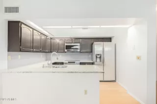 Photo #3: 6614838 Listing