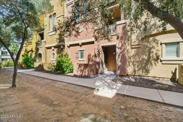 MLS: 6614872 Condo For Sale