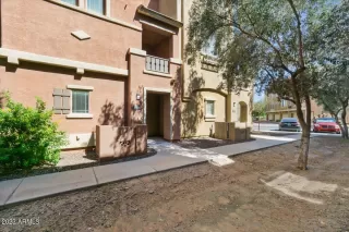 Photo #2: 6614872 Listing