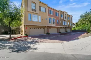 Photo #3: 6614872 Listing