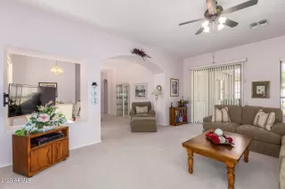 Photo #6: 6615122 Listing