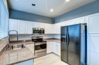 Photo #5: 6615143 Listing