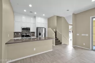 Photo #3: 6615220 Listing