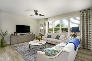 Photo #5: 6615247 Listing