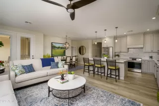 Photo #6: 6615247 Listing