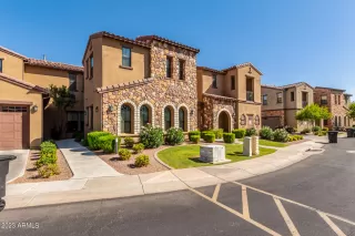 Photo #4: 6615604 Listing