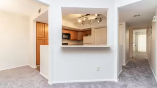 Photo #2: 6615948 Listing