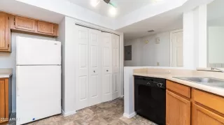 Photo #4: 6615948 Listing