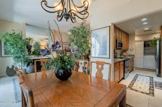 Photo #5: 6616276 Listing