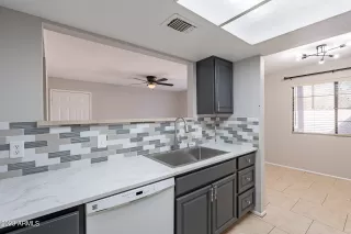 Photo #1: 6616285 Listing 