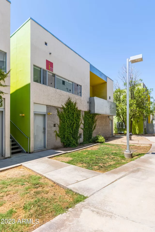 MLS: 6616334 Condo For Sale