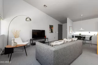 Photo #2: 6616334 Listing