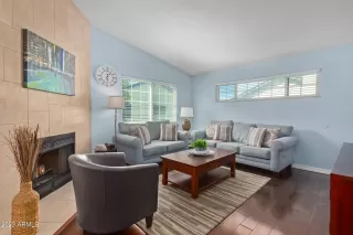 Photo #3: 6616339 Listing