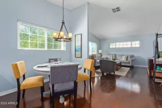 Photo #6: 6616339 Listing