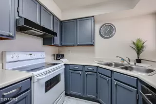 Photo #5: 6616428 Listing