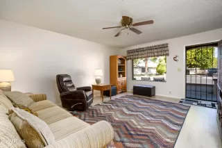 Photo #6: 6616484 Listing 
