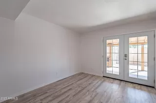 Photo #3: 6616502 Listing