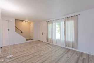 Photo #6: 6616502 Listing