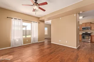 Photo #5: 6616675 Listing