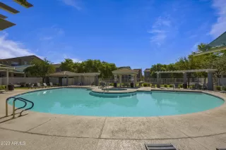 Photo #3: 6616747 Listing 