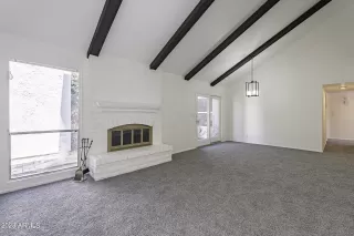 Photo #5: 6616776 Listing