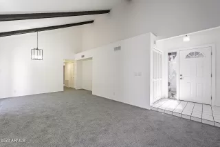 Photo #6: 6616776 Listing