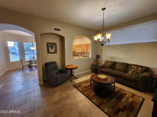 Photo #3: 6616902 Listing