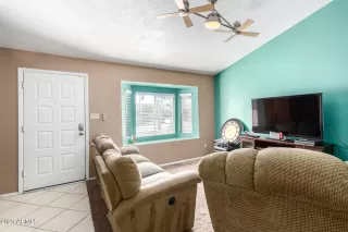 Photo #5: 6617121 Listing