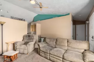 Photo #6: 6617121 Listing