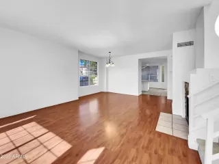 Photo #2: 6617148 Listing 