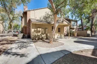 Photo #5: 6617290 Listing