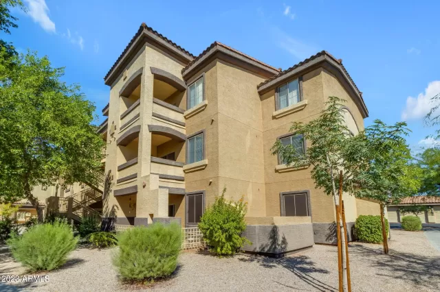 MLS: 6617532 Condo For Sale