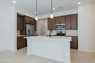 Photo #2: 6617577 Listing 