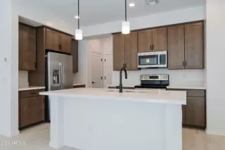 Photo #3: 6617577 Listing 