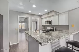 Photo #4: 6617672 Listing