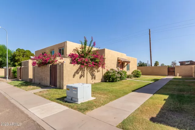 MLS: 6618337 Condo For Sale