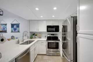 Photo #5: 6618525 Listing 