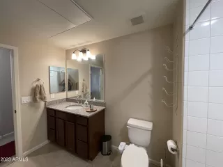 Photo #6: 6618708 Listing