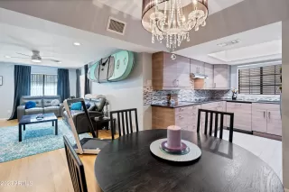 Photo #5: 6618813 Listing