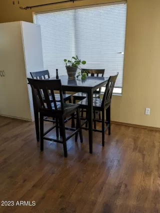 Photo #5: 6619033 Listing