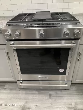 Photo #3: 6619278 Listing