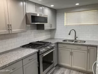 Photo #5: 6619278 Listing