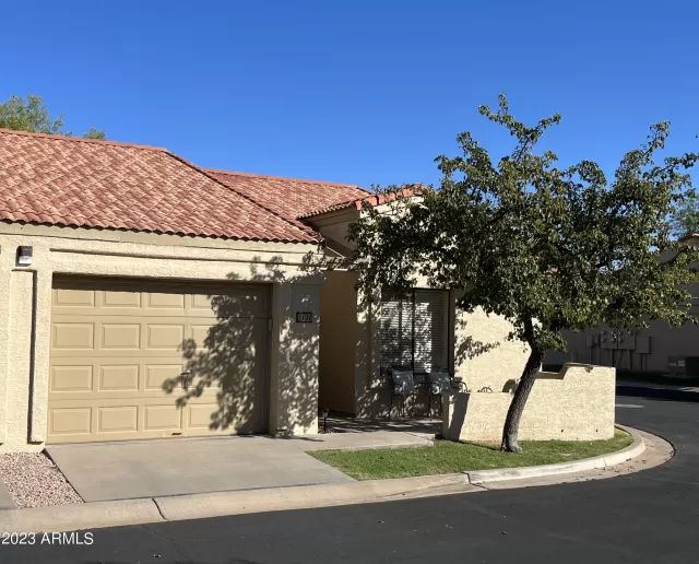 MLS: 6619723 Condo For Sale