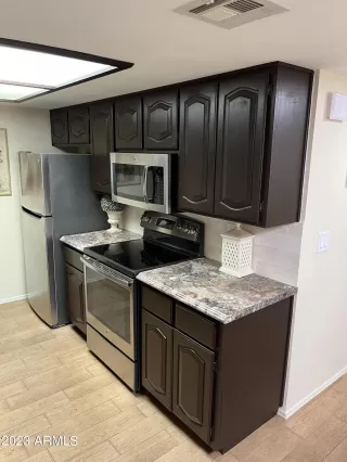 Photo #5: 6619723 Listing