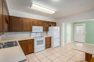 Photo #5: 6619971 Listing