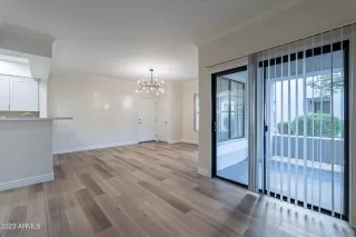 Photo #5: 6620170 Listing