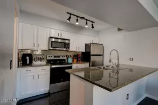 Photo #2: 6620421 Listing