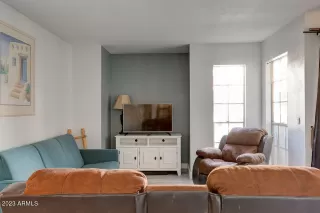 Photo #5: 6620421 Listing