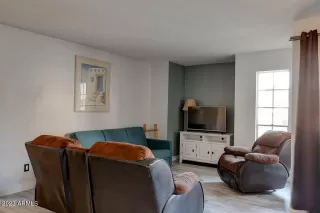 Photo #6: 6620421 Listing